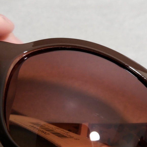 Sag Harbor Sunglasses - Picture 8 of 8